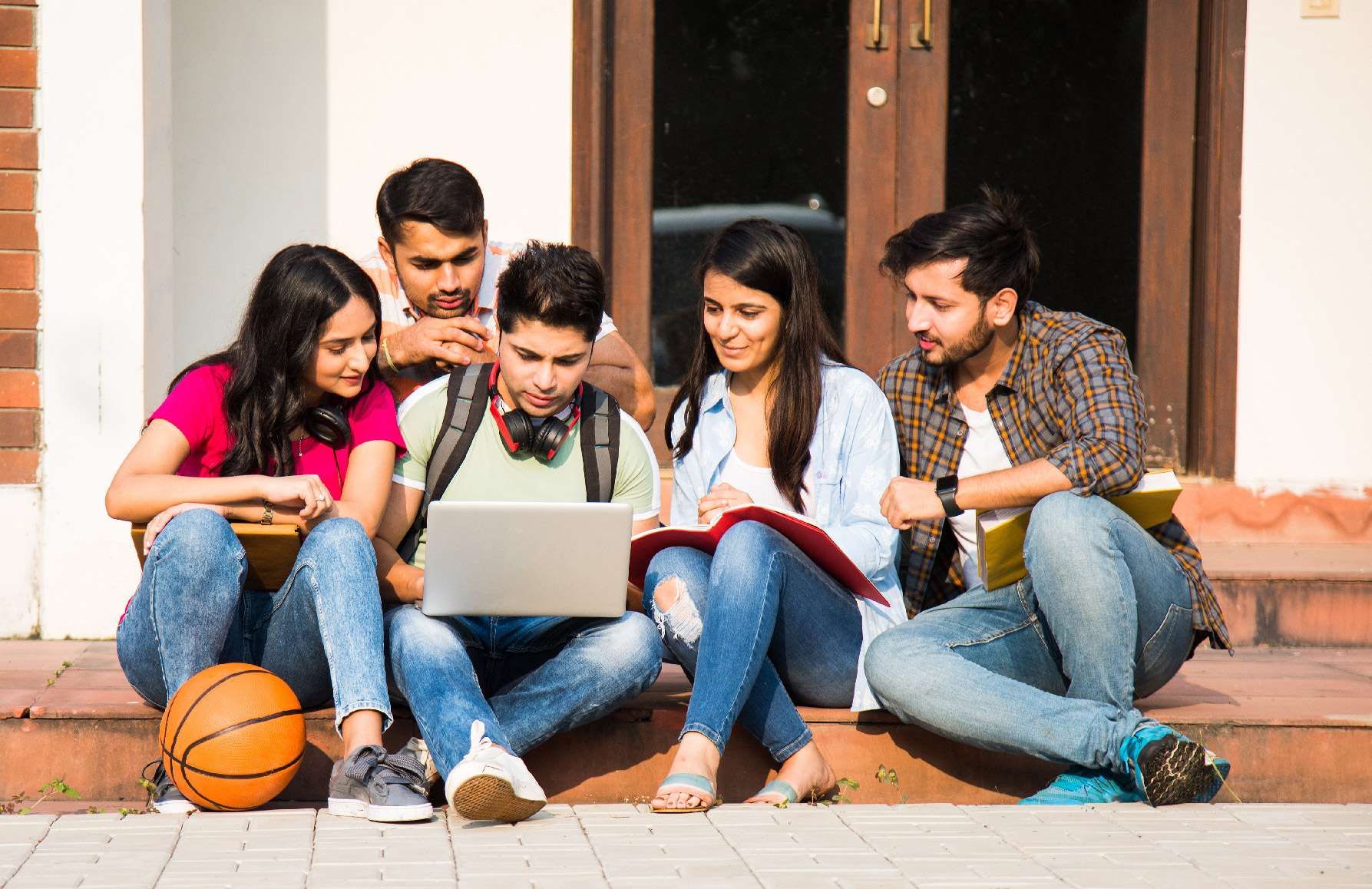 Top 5 Countries to Study Abroad in 2025 for Indian Students